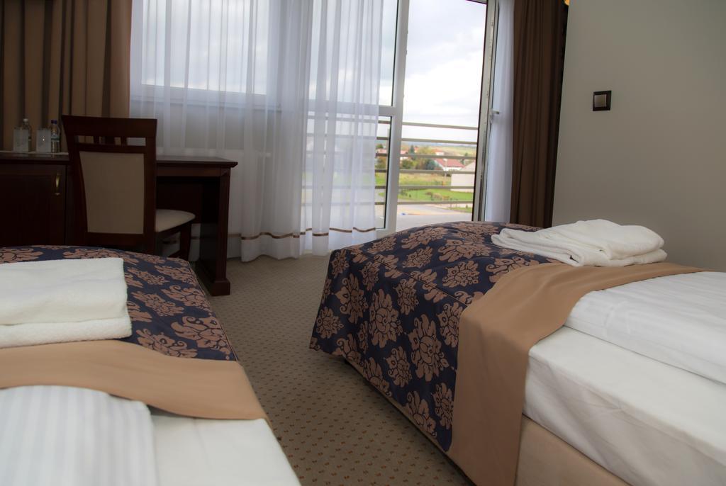 Hotel Imperial Residence Sandomierz Oda fotoğraf